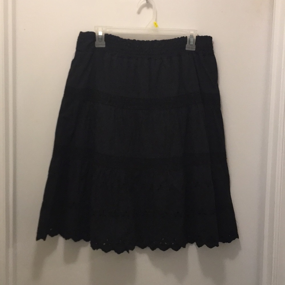 Casual black skirt Large